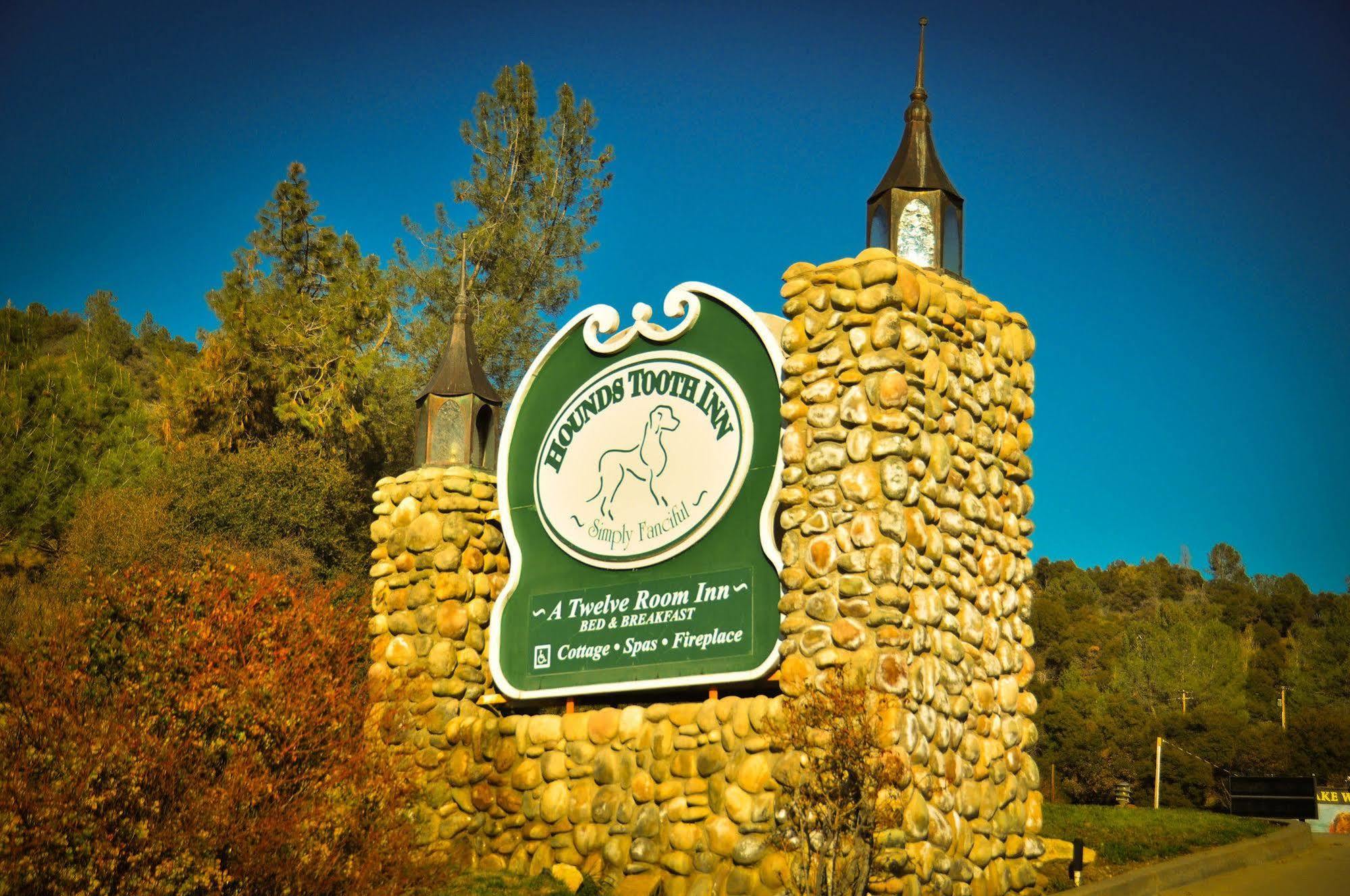 Hounds Tooth Inn Oakhurst Kültér fotó