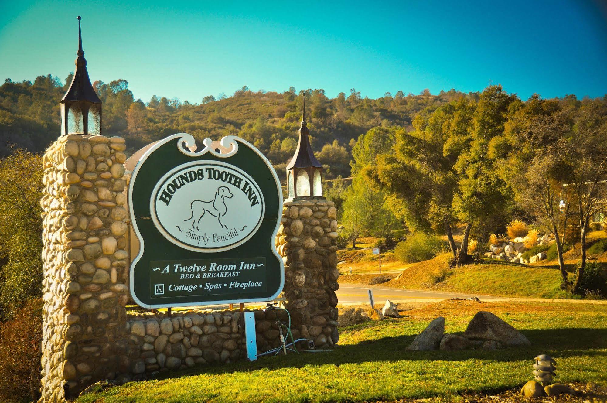 Hounds Tooth Inn Oakhurst Kültér fotó