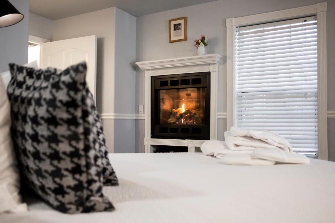 Hounds Tooth Inn Oakhurst Kültér fotó