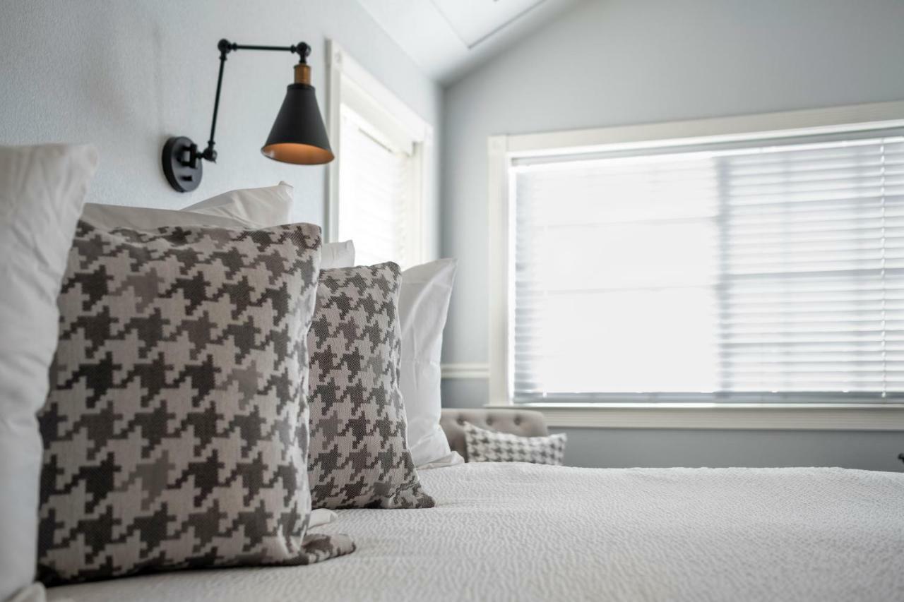 Hounds Tooth Inn Oakhurst Kültér fotó