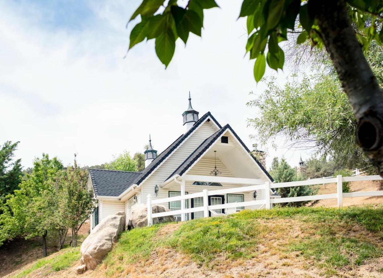Hounds Tooth Inn Oakhurst Kültér fotó