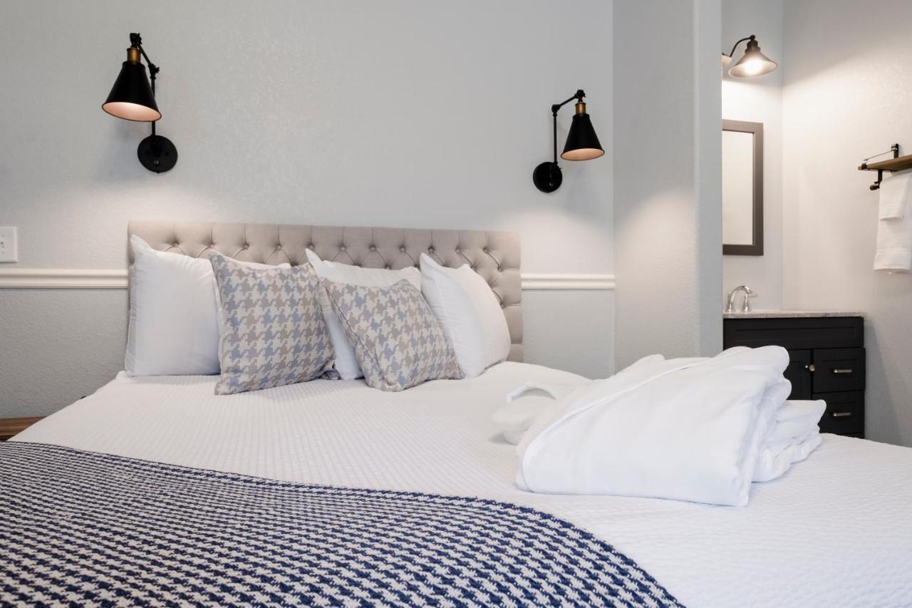 Hounds Tooth Inn Oakhurst Kültér fotó